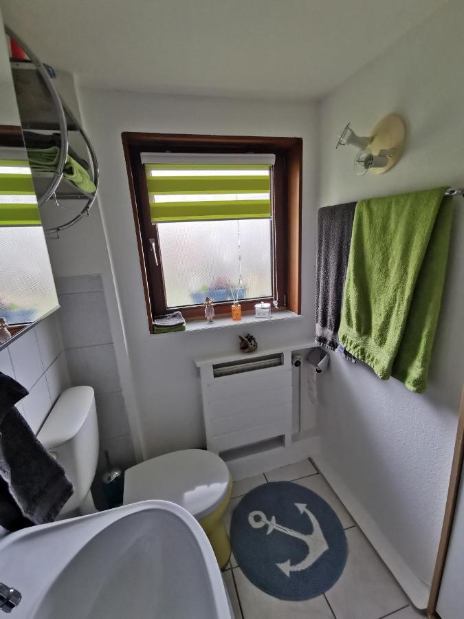 Bungalow Bei Warnemuende Elmenhorst/Lichtenhagen Buitenkant foto